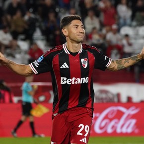 Final caliente en el Ducó y debut exitoso para Coudet: River le ganó a Huracán en un partidazo