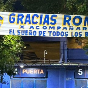 Los pasacalles dedicados a Riquelme en la Bombonera tras el anuncio de ampliación