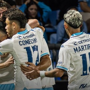 Con un Cambeses estelar, Racing le ganó un partido bravísimo a Belgrano