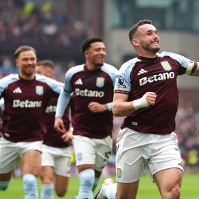 Con el Dibu titular y un rato de Buendía, Aston Villa le ganó a West Ham y sueña con la Champions