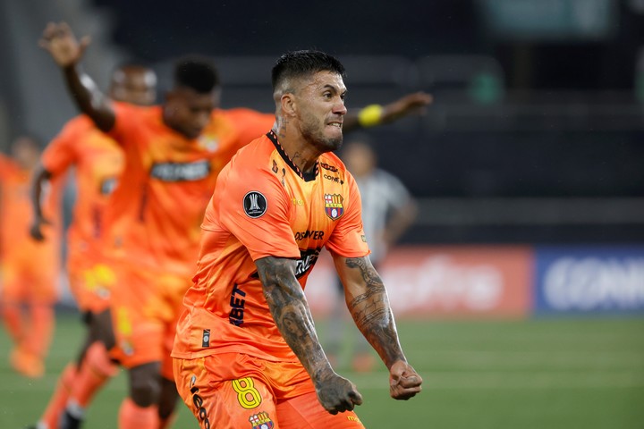 Barcelona a fase de grupos de Libertadores. (EFE)