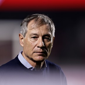 El grande de Paraguay al que dirigirá Ariel Holan luego de su paso por Rosario Central