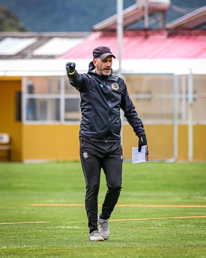 Rondelli, el DT que se fue de Cusco FC.