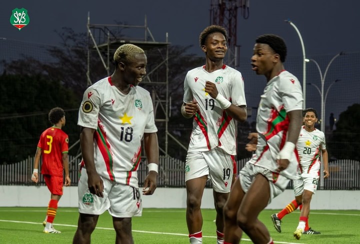La selección de Surinam jugará con tres prácticas junto a su nuevo DT (Foto: Prensa Surinam).