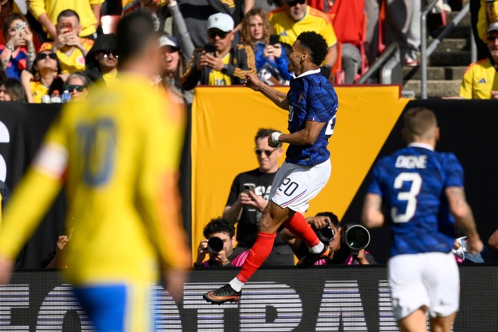 La Sele y una dura derrota. (AP Photo/Nick Wass).