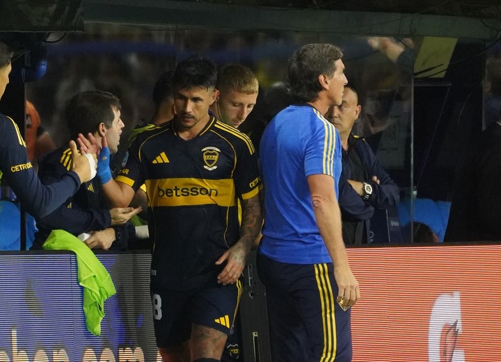 El DT sacó a Bareiro con San Lorenzo y fue otro cambio que le generó fuertes cuestionamientos. (Marcelo Carroll)