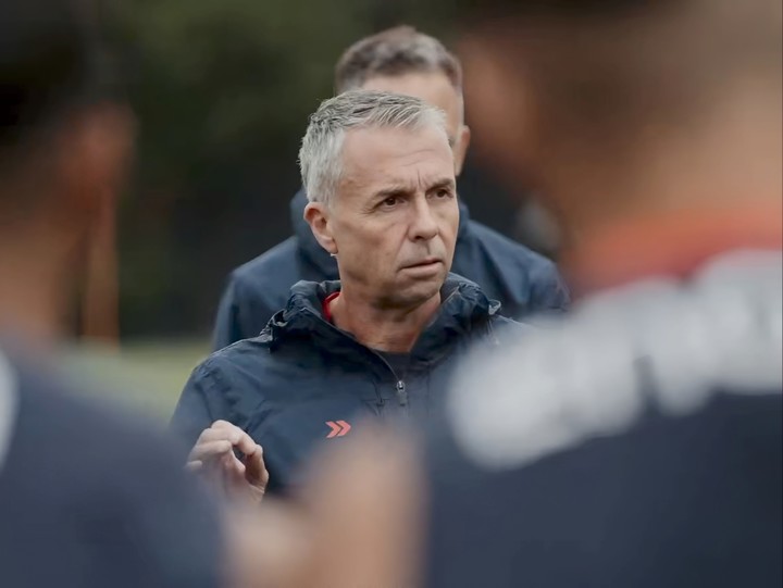 Las imágenes del primer entrenamiento de Gustavo Álvarez como DT de San Lorenzo. (@SanLorenzo).