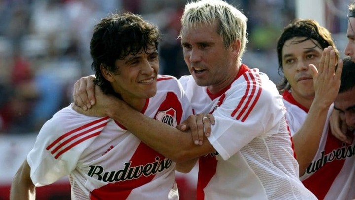 Coudet quiere a Lucho González en su cuerpo técnico.