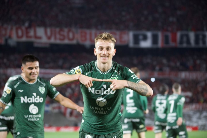 Mainero celebra en 2022 en el Monumental.