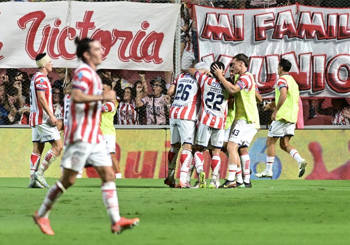 Unión se fue al entretiempo ganando (Foto: Sebastián Granata).