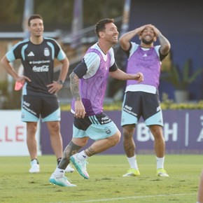 El 11 de gala: con Messi y los campeones del mundo, el equipo de la Selección para despedirse en el país