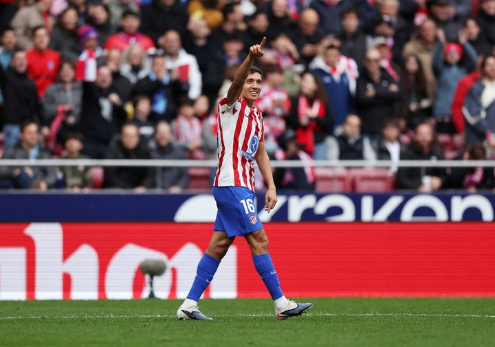 Golazo de Molina (REUTERS).