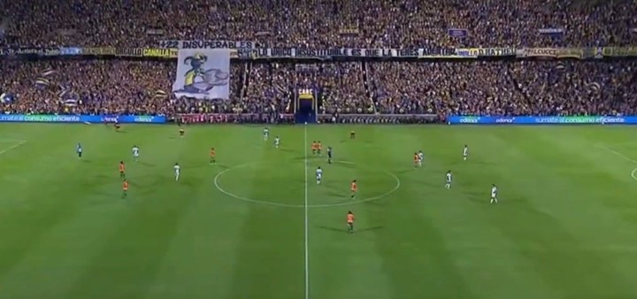 El provocador gaste de los hinchas de Rosario Central a Newell's.
