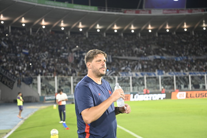 Ayude habló antes del partido con Boca. (Foto: Ariel Carreras)
