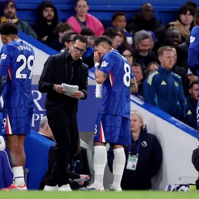 Qué dijo Liam Rosenior, el DT del Chelsea, sobre el futuro de Enzo Fernández