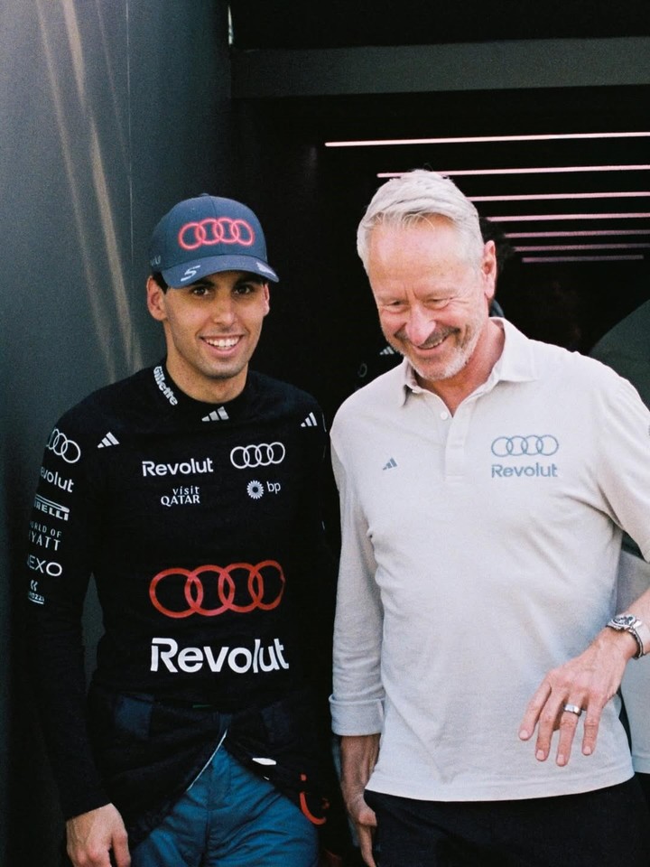 Gabriel Bortoleto junto a Jonathan Wheatley, ex jefe de equipo de Audi. (@j.m.wheatley en IG).