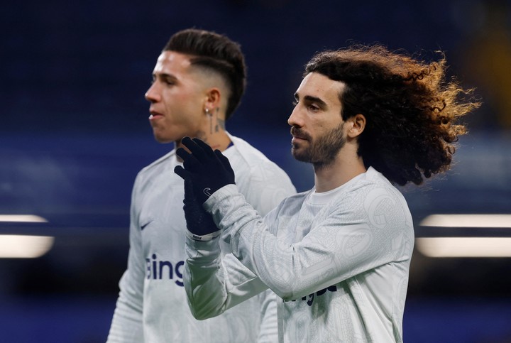Cucurella respondió a la cargada de Enzo (Reuters/Andrew Couldridge). 