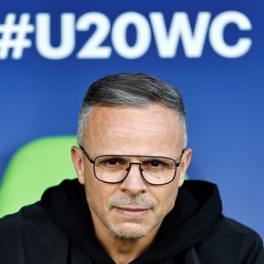 El nuevo DT de Marruecos calificó de "muy buena noticia" el título de la Copa Africana y brindó su lista para enfrentar a Ecuador y a Paraguay