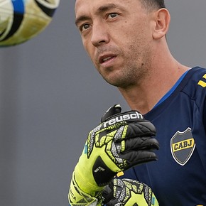 Video: la bronca de los hinchas de Lanús contra Marchesin en la visita de Boca a La Fortaleza