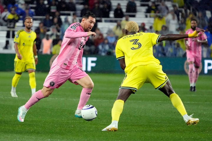 Bajo un diluvio, la ida no tuvo goles en Nashville (AP Photo).