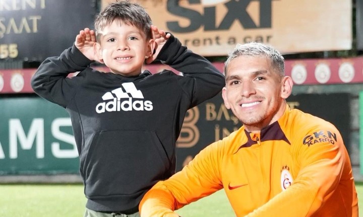 Torreira y sus ganas de jugar en Boca.