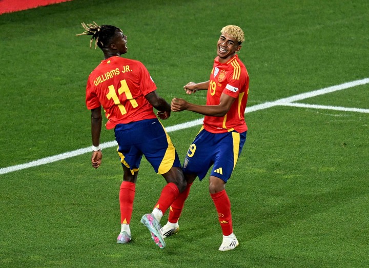 Lamine Yamal y Nico Williams, las armas ofensivas de España.