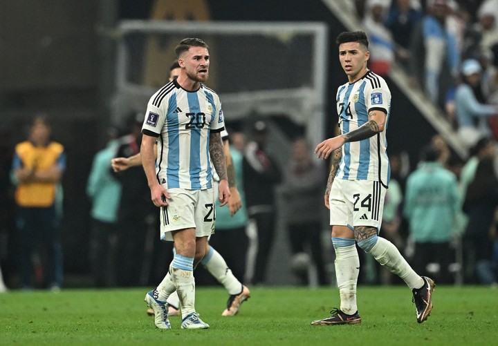 Alexis Mac Allister y Enzo Fernández, dos baluartes en el mediocampo de Argentina.