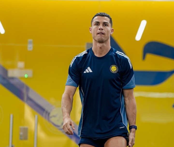 Cristiano Ronaldo viajó a España para comenzar con su recuperación (Foto: Al-Nassr).
