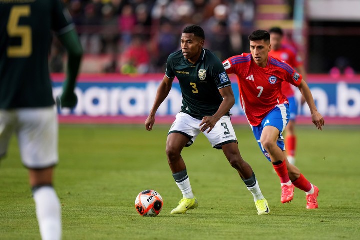 Diego Medina, con los colores de su país. (AP Photo/Juan Karita).