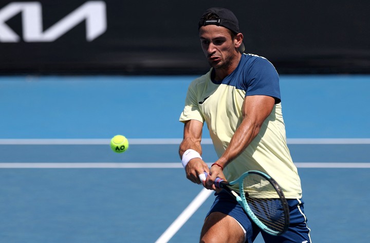 Tras la suspensión, Mariano Navone buscará debutar este jueves ante el georgiano Nikoloz Basilashvili, si el clima lo permite.
(REUTERS)
