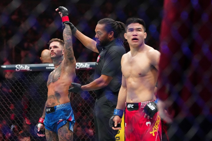 Cody Garbrandt ganó la pelea por decisión unánime. Credit: Stephen R. Sylvanie-Imagn Images