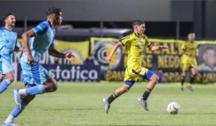 Comu le ganó a Liniers y volvió a la victoria. @clubcomunicacionesoficial