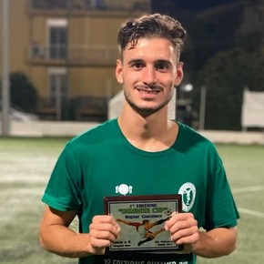 Conmoción en Italia: un exfutbolista fue brutalmente asesinado en medio de una riña callejera