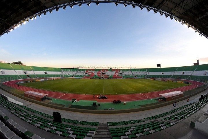 Estadio Tahuichi Aguilera, donde jugará River ante Blooming.