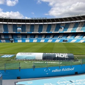 Sigue la polémica por el césped del Cilindro: desvincularon al canchero a horas de River