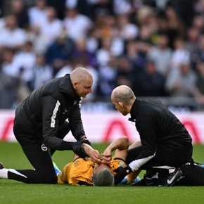 La lesión que preocupa a Gustavo Alfaro en Paraguay