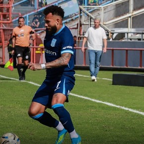 Racing no jugó bien, pero rescató un empate ante Aldosivi