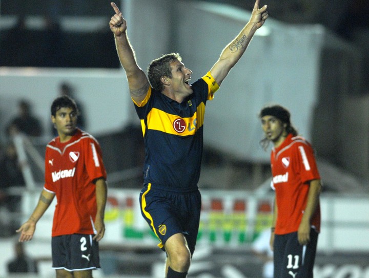 Palermo y el festejo en aquel 3-2 a Independiente. (Foto: Carlos Greco)