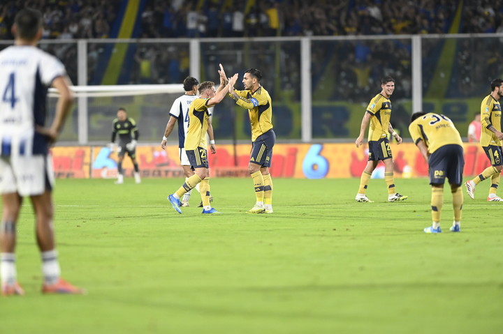 El campeón del mundo festejó a full el triunfo. Foto: Ariel Carreras 