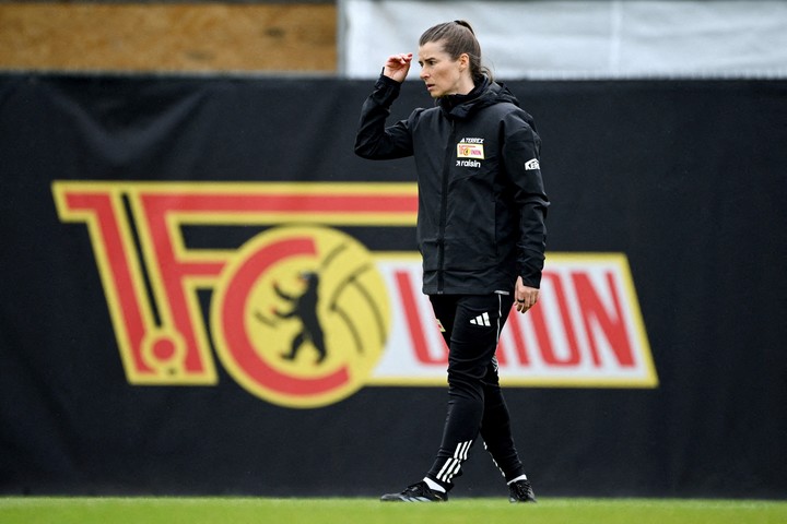 Marie-Louise Eta durante un entrenamiento. (REUTERS/Annegret Hilse/File Photo)
