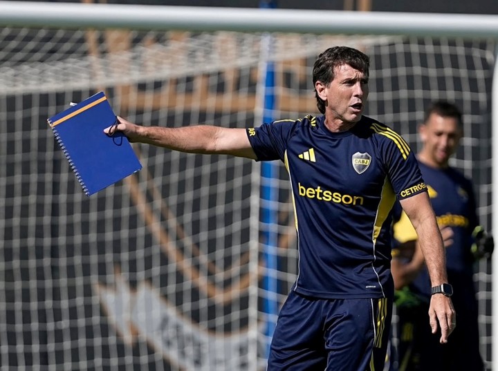 Claudio Ubeda definió la  lista de 49 jugadores para la fase de grupos.