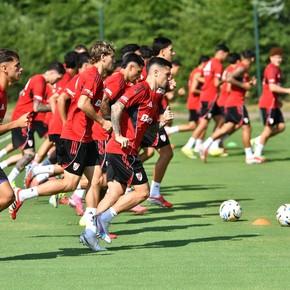 De no ir al banco con Gallardo a ser una seductora opción para Coudet: la superación de un juvenil de River