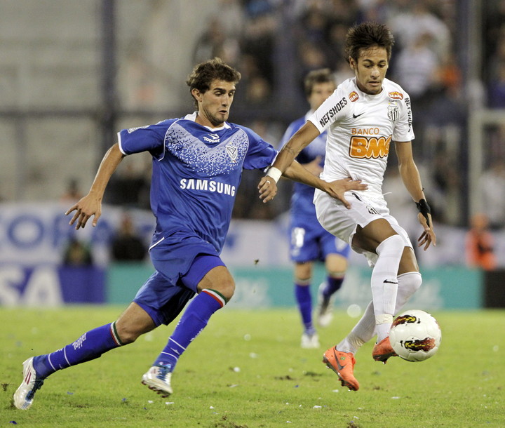 Peruzzi ante Neymar en aquel partido. (Foto: EFE)