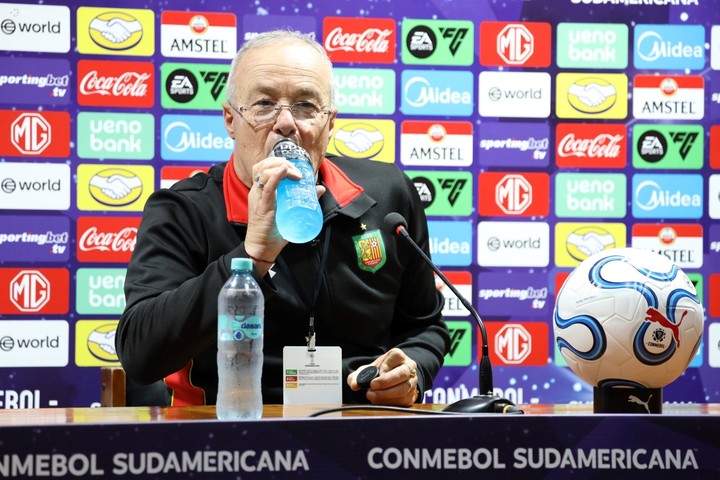 Jorge Célico, DT de Deportivo Cuenca.