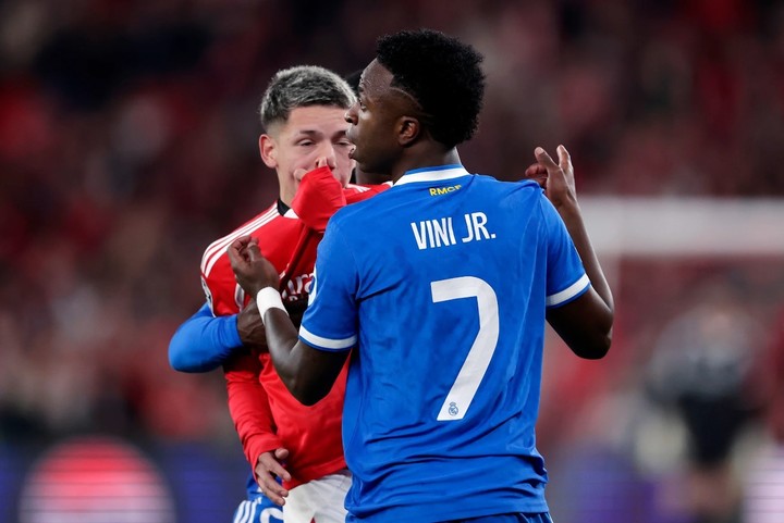 Vinícius y Prestianni, protagonistas de un episodio más que polémico.