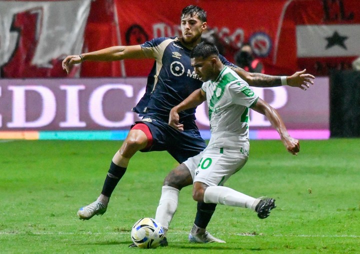 Argentinos venció a Banfield en La Paternal.