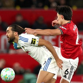 Cuántas fechas de suspensión recibió Lisandro Martínez por tirarle del pelo a un rival