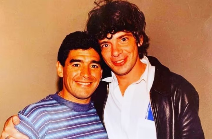 Diego Maradona con Juanse. 