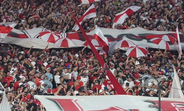 El Monumental se prepara para la Copa. Foto Marcelo Carrol