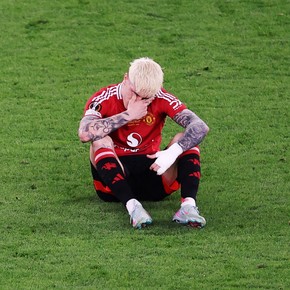 Nicky Butt liquidó a Alejandro Garnacho y lo tildó de egocéntrico: "Tenía una opinión muy alta de sí mismo" 